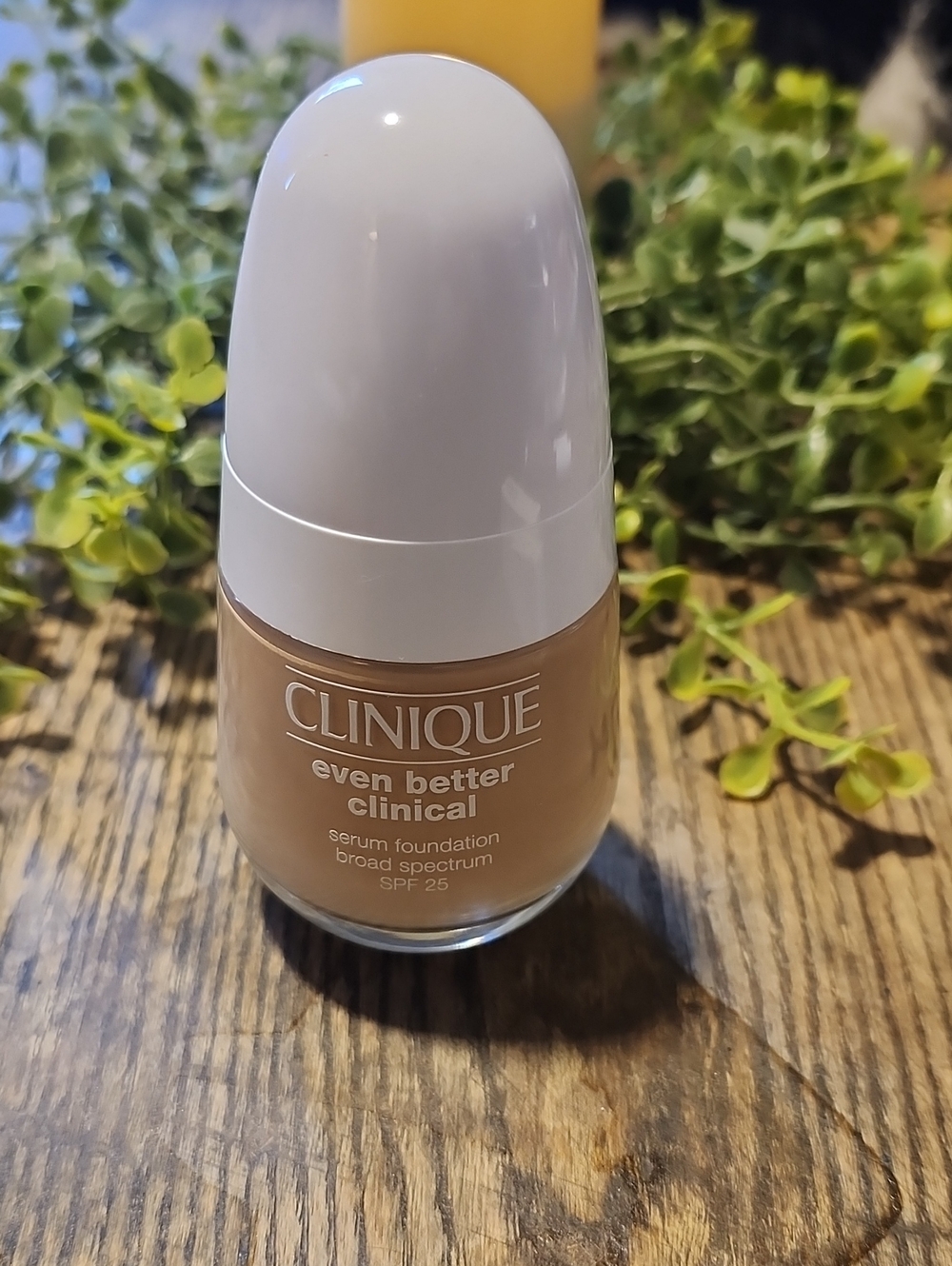 Clinique Even Better Clinical Foundation  CN40 Cream Chamois